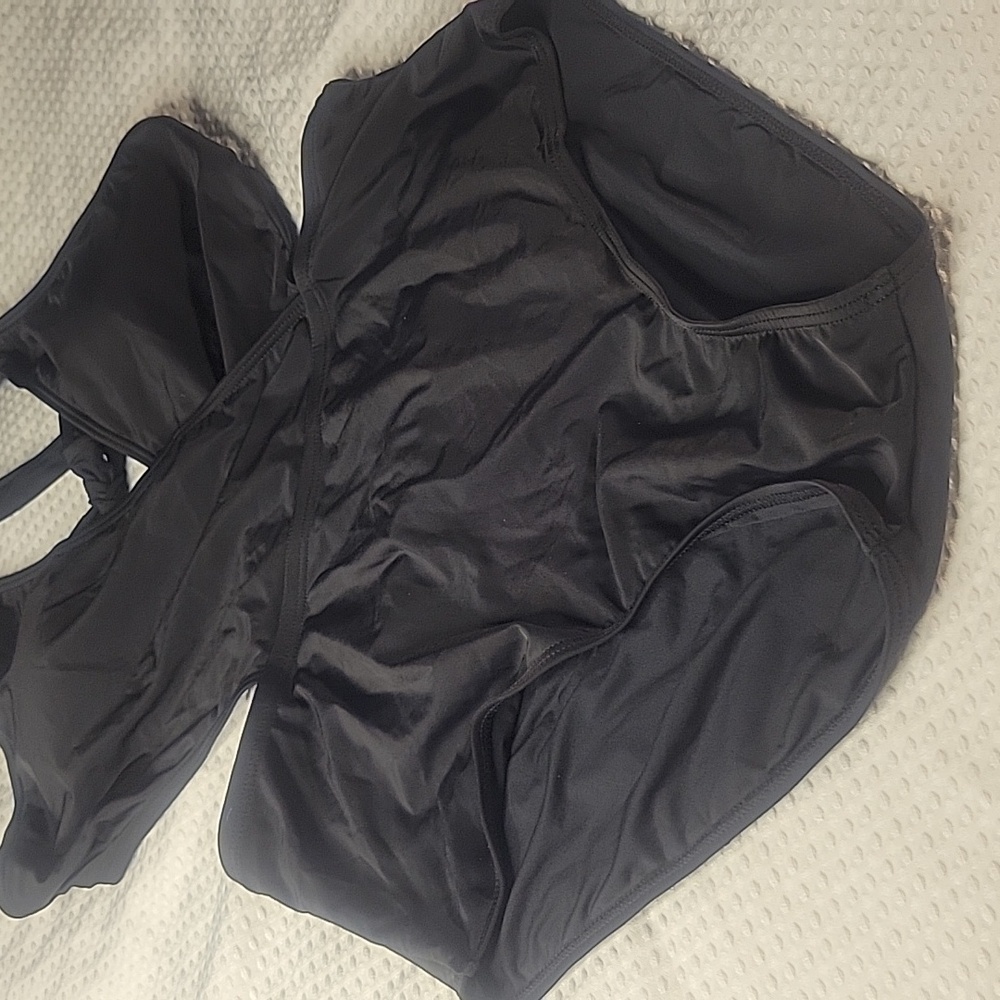 Swimming suit